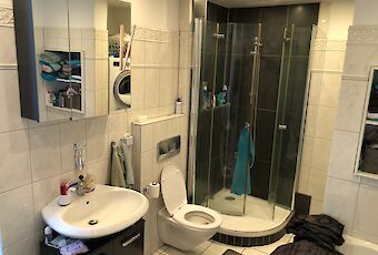 Badezimmer EG