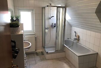 Badezimmer vorderes MFH