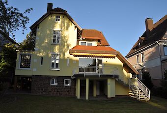 Hausansicht Garten