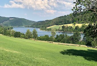 Garten mit Blick auf Diemelsee
