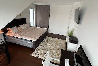 Schlafzimmer DG