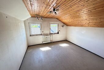 Zimmer Dachboden