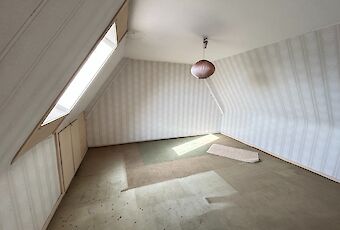 Spitzboden Ausgebaut